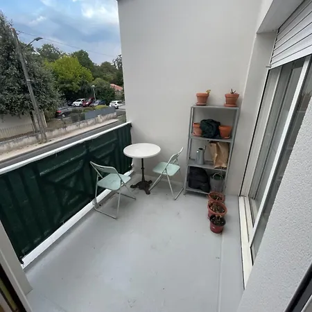 Cosy Proche Bordeaux Avec Balcon Appartement
